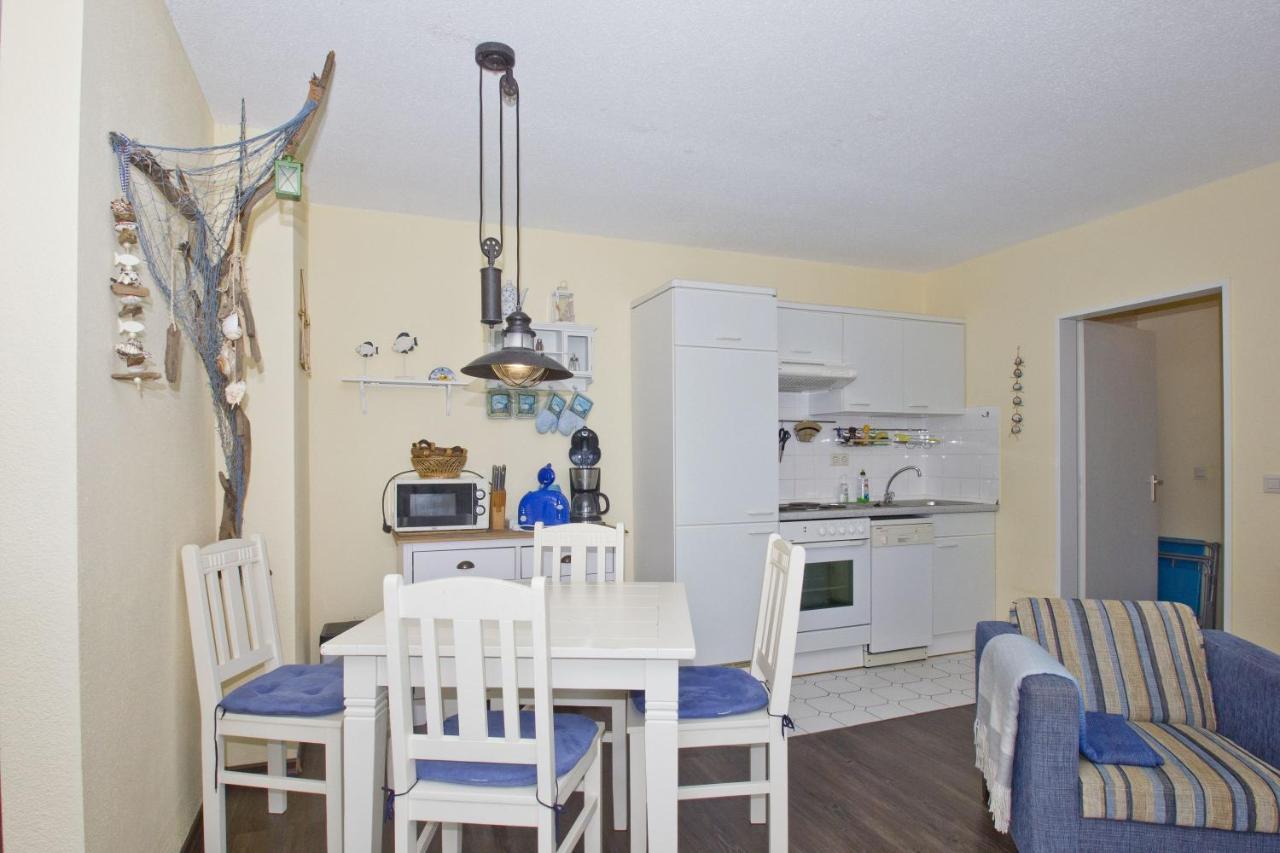 Strandnahe 2-Raum-Ferienwohnung Mit Balkon - Strandhaus Moenchgut Fewo 10 Lobbe Buitenkant foto