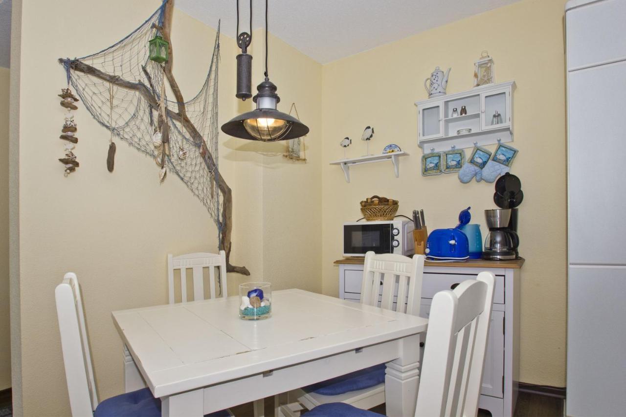 Strandnahe 2-Raum-Ferienwohnung Mit Balkon - Strandhaus Moenchgut Fewo 10 Lobbe Buitenkant foto